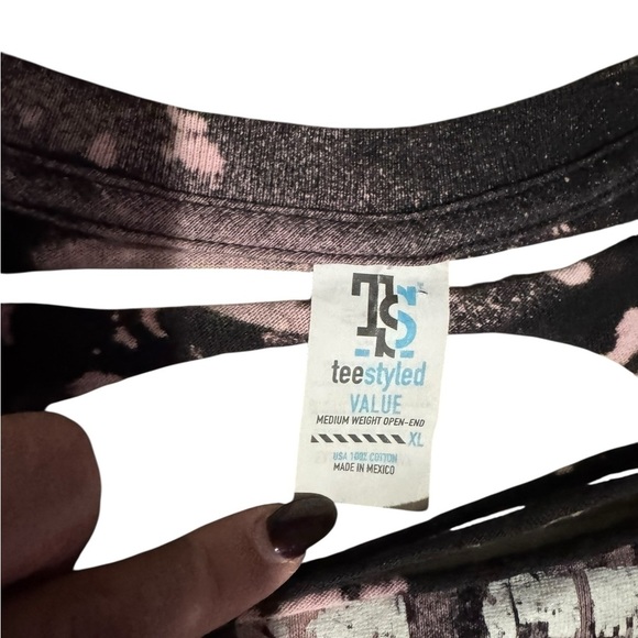 Rolling Stones Tongue Logo T-shirt Customized Acid Washed Pink And Black Sz XL - Picture 3 of 5